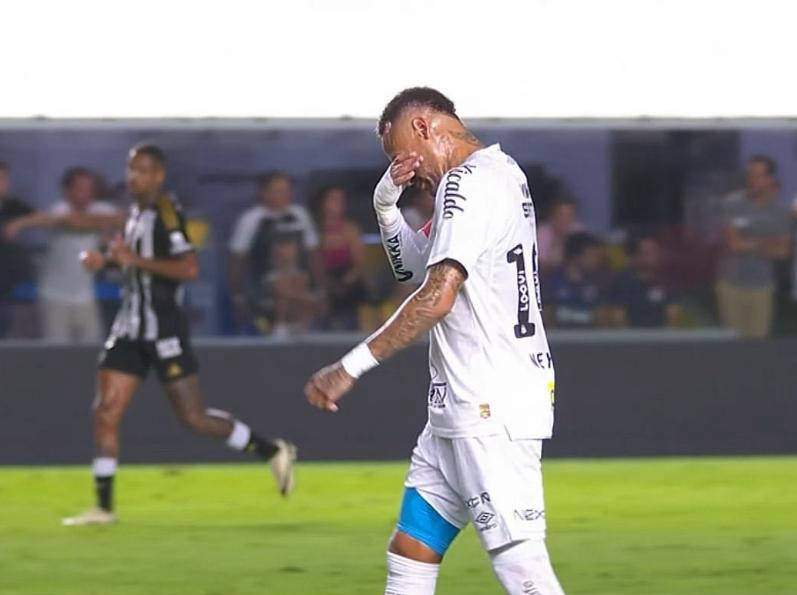 开云中国-内马尔连续十五场比赛得分超过锐不可当,IG不断突破!全场沸腾不已-开云中国