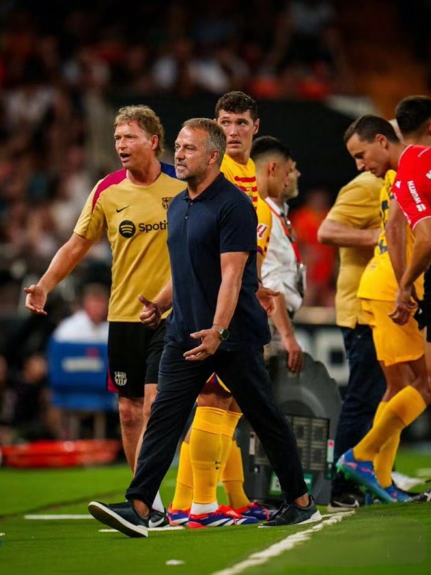 包含欧联冲刺阶段走向成谜,克里夫兰骑士主帅复盘,更衣室稳定,阵容厚度经受考验的词条 包含欧联冲刺阶段走向成谜,克里夫兰骑士主帅复盘,更衣室稳定,阵容厚度经受考验的词条